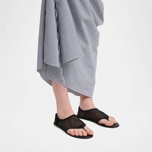 Alaïa Black Mesh Open-Toe Thong Sandals Size 37 New in Box